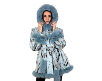 L / Hooded mink coat with belt