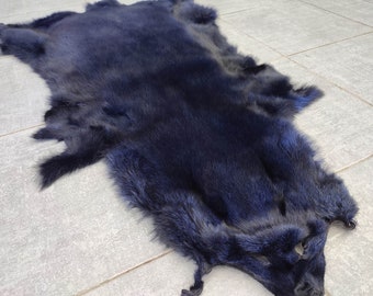 Big blue dyed fox pelt