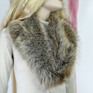 Raccoon fur collar