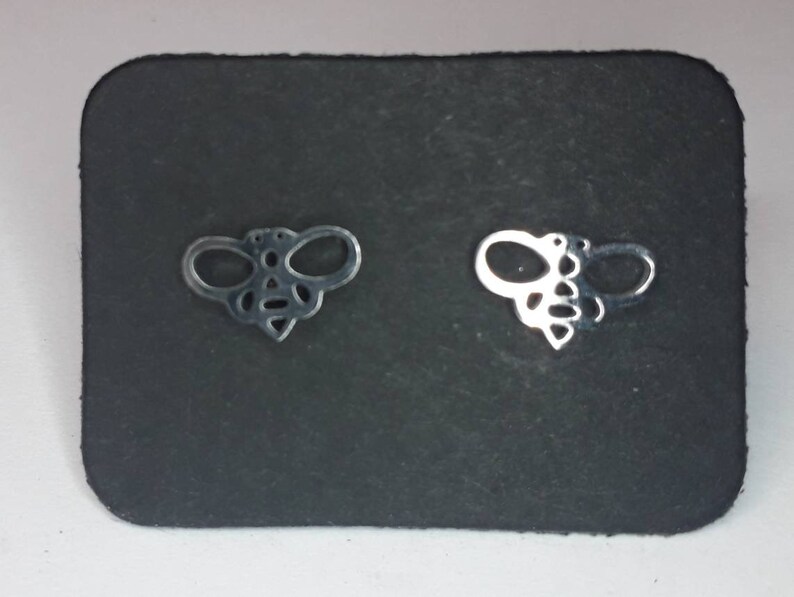 Manchester bee Bee studs Stainless steel silver cute stud bee earrings Hypoallergenic bee earrings Bee jewellery Cute bee earrings