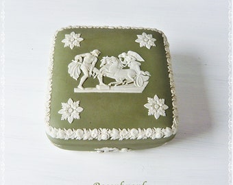 Antique Wedgwood Porcelain Box Olive Green Ivory Vintage Shabby Gift Birthday Easter Christmas