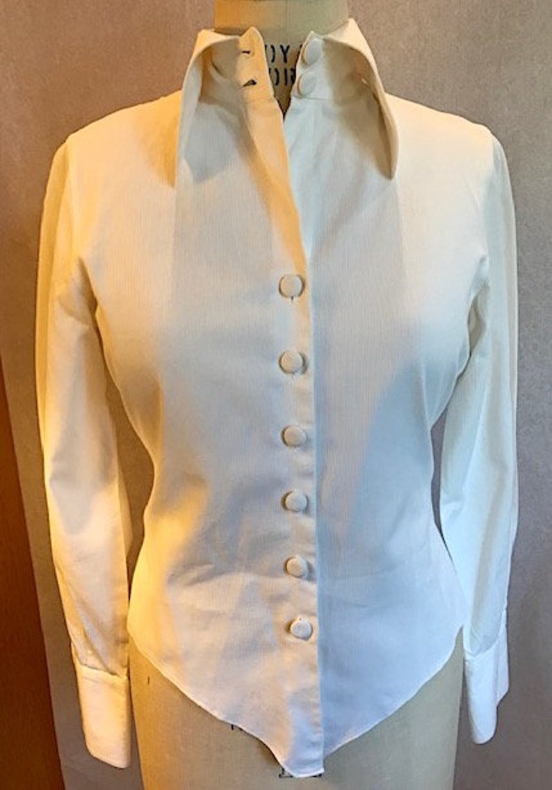 Classic Ann Fontaine White Shirt