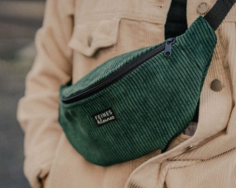 Bumbag made of corduroy / forest green, dark green / belly bag, belt bag, fanny pack