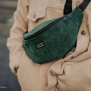 Bumbag made of corduroy / forest green, dark green / belly bag, belt bag, fanny pack