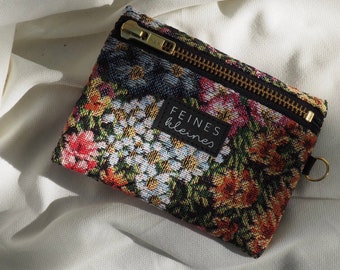 Mini pouch with floral pattern / wallet, case