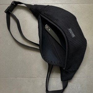 Bumbag black made of corduroy / bum bag, belt bag, fanny pack image 4