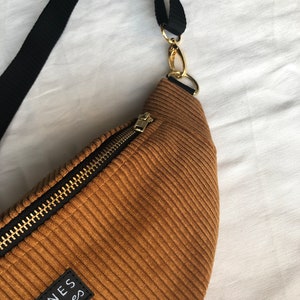 Bumbag made of corduroy with gold metal zipper / mustard yellow, curry / bum bag, belt bag, fanny pack image 3