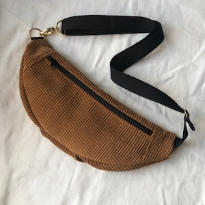 Bumbag made of corduroy with gold metal zipper / mustard yellow, curry / bum bag, belt bag, fanny pack image 2