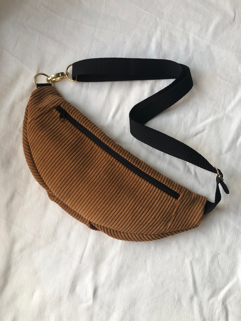 Bumbag made of corduroy with gold metal zipper / mustard yellow, curry / bum bag, belt bag, fanny pack image 2