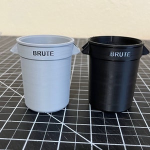 10th Scale Plastic RC Garage Trash Can
