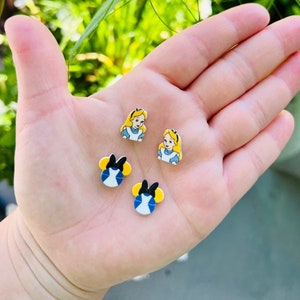 Alice Earrings/Cheshire Cat Earrings/Alice in Wonderland/Disney Cats/Handmade to Order/Stud Earrings/Nickel Free/Hypoallergenic
