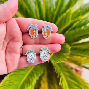 Disney Dog MOMs Earrings/Disney Dogs/Lady and the Tramp/Stud Earrings/Nickel Free/Hypoallergenic