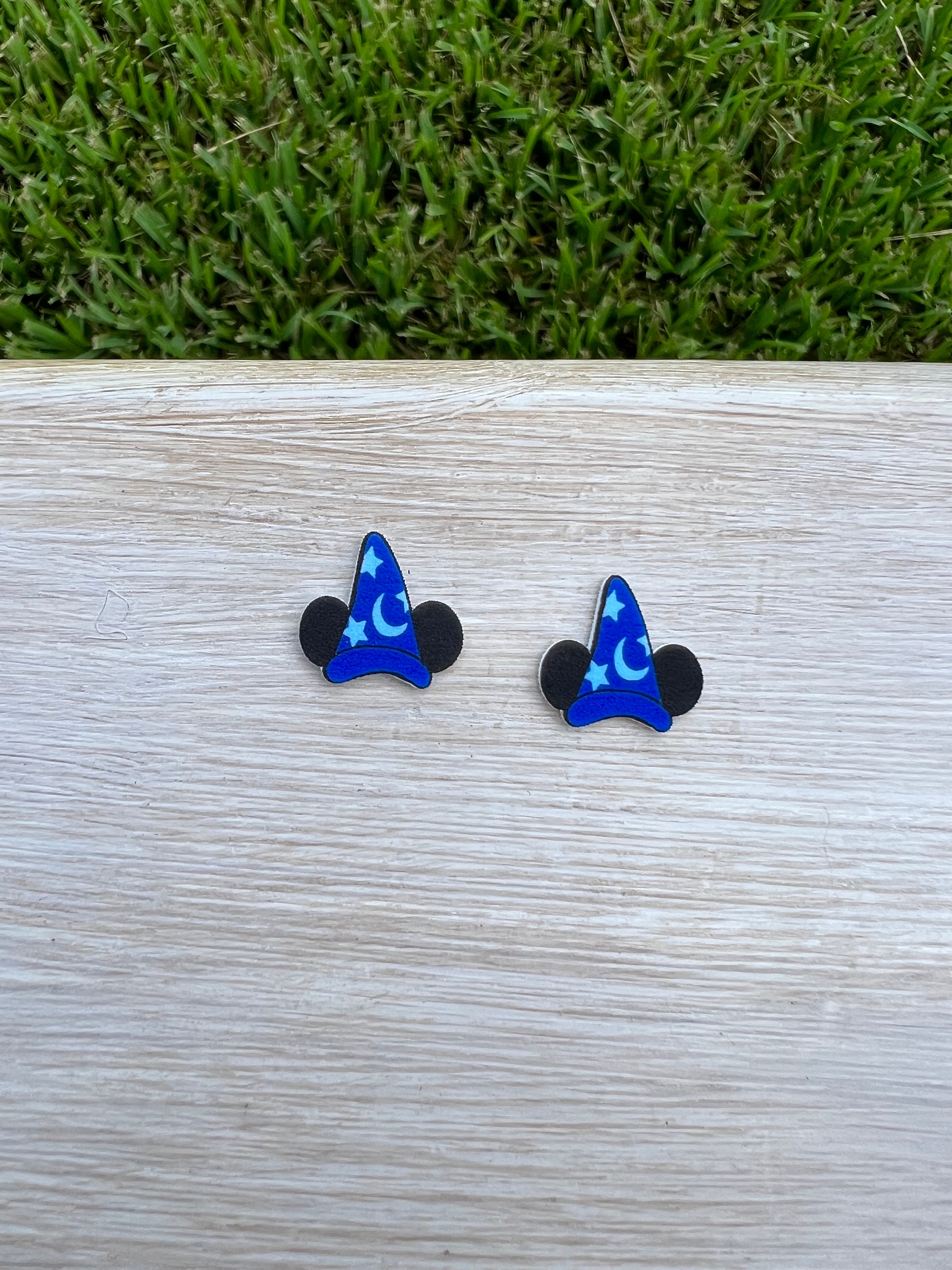 Studio Hat Earrings/Sorcerer Mouse Earrings/Fantasmic/Handmade to Order/Stud Earrings/Nickel Free/Hypoallergenic