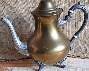 Kaffe-/tekanna, mässing och tenn - med gångjärnsförsett lock - tung och solid - orientalisk vintage