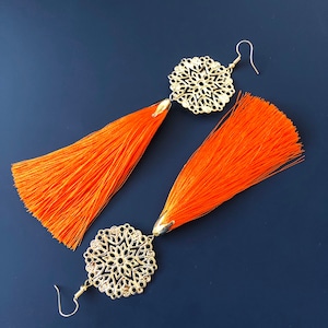 Pendientes de borla larga de flores / Pendientes de plata de ley / Pendientes Boho / Pendientes de estilo libre / Decoraciones de disfraces / Pendientes de baile