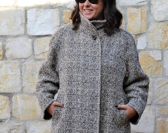 1970s beige tweed wool coat women / womens winter coat / high collar long coat women