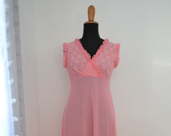 1970s vintage pink lace and ruffle gown, pink nightgown, womens sleepwear
