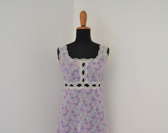 1970s floral lace slip dress / vintage nightgown / womens lingerie