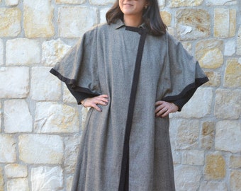 Vintage Wool Coat, Grey Plaid Wool Cape Women, Checkered Tartan plaid cape, Women Poncho Coat, Wool Capelet Coat