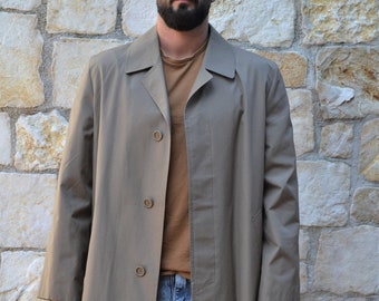 Green military trench coat / mens overcoat / waterproof trench lighter