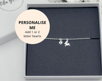 Bracelet personnalisé petit lapin en argent sterling - initiales avec petits coeurs