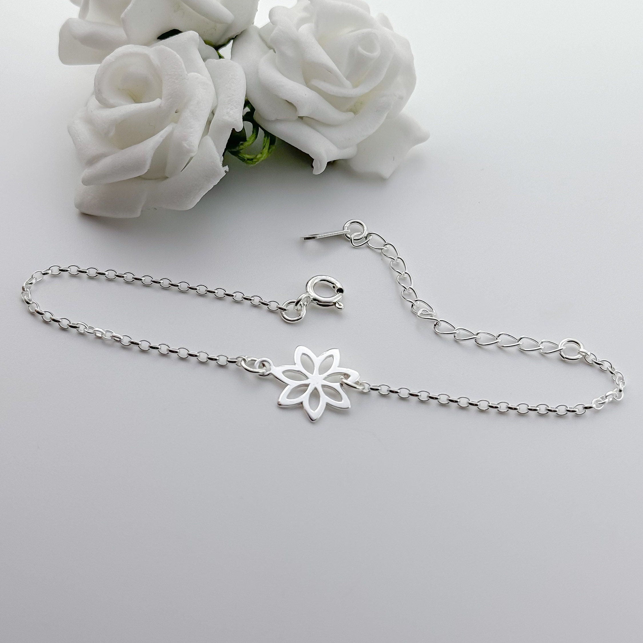 ana luisa◆シルバーカフブレスレット＊LILLY SILVER＊送関込み Sterling Silver Lily Flower Link Bracelet - Womens Girls
