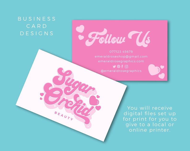 Puede incluir: Dos tarjetas de visita rosas con un logotipo rosa y blanco que dice "Sugar Orchid Beauty" y la informaci&oacute;n de contacto para "Follow Us".