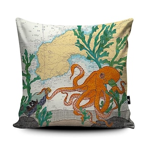 Oreiller de poulpe à Penzance - thèmes côtiers sur de vieilles cartes marines coussins de carte Cornouailles par Hannah Wisdom Textiles | Cornouailles