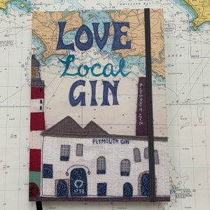 Carnet de notes A5 relié Love Local Gin par Hannah Wisdom Textiles | Thèmes côtiers sur d'anciennes cartes marines Plymouth Devon