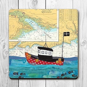 Bateau de pêche Polperro Sous-verre Fowey Cornwall par Hannah Wisdom Textiles | Thèmes côtiers sur d'anciennes cartes marines Cornouailles