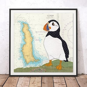 Puffin em Lundy impressão de belas artes giclée | Hannah Wisdom Textiles arte têxtil temas costeiros costurados em mapas de cartas marítimas antigas