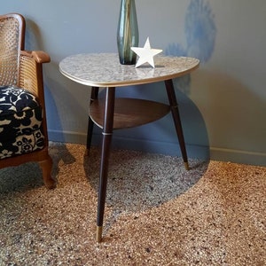 Kidney table cocktail table side table 50s table Rockabilly Rockabella Mid Century coffee table triangular table tripod fifties 1950s