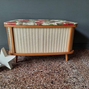 Very very rare old laundry chest 40s (?) 1950s 50s laundry basket floral pattern vintage laundry box chest laundry puff box box fifties flower