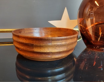 Vintage wooden bowl round bowl turned fruit bowl mid century sideboard serving bowl wooden jewelry bowl candy bowl rings