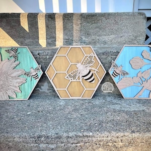 Pacote de painéis de parede Honey Bee SVG Download de arquivo Apple Blossom Sunflower Flower Honeycomb 3 painéis + suporte Glowforge Laser Cut Cricut Silhouette