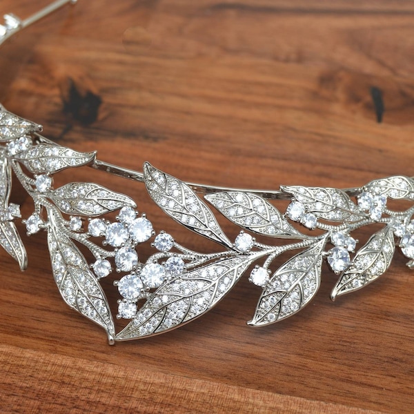 Brabant Laurel Wreath Bridal Tiara – Royal Replica Wedding Crown  Silver Wreath Tiara,Leaves Bridal Crown, Laurel Wreath Swarovski Headpiece