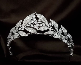 Brabant Laurel Wreath Bridal Tiara – Royal Replica Wedding Crown  Silver Wreath Tiara Leaves Bridal Crown, Laurel Wreath Swarovski Headpiece
