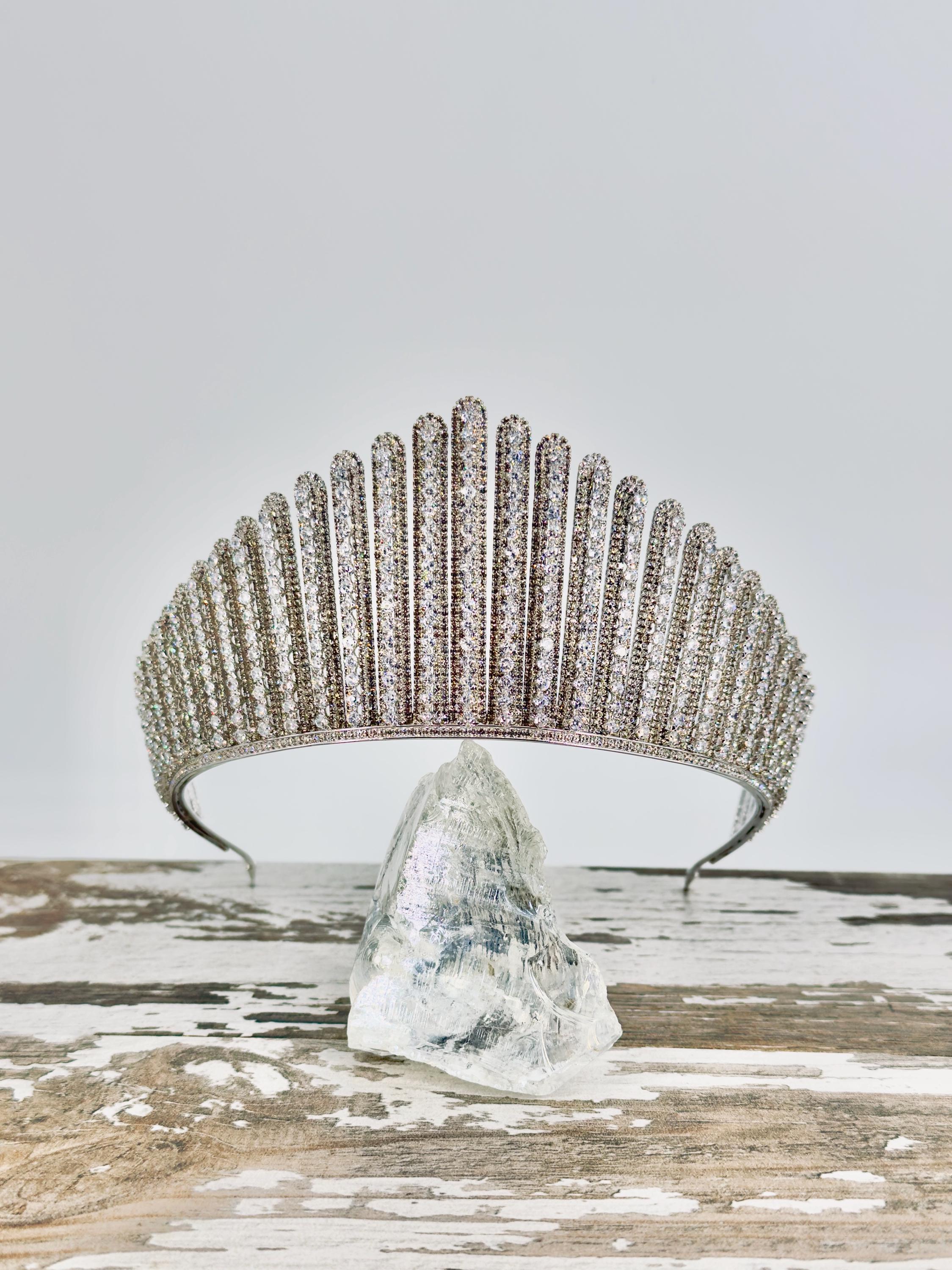 An AnRegalia CrownEmpireKINGSDOWセミダブル Full Size Anatasia's Kokoshnik Tiara,royal Russian Diadem, Romanov