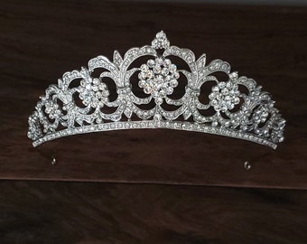 Swarovski tiara, Crystal floral tiaras, Wedding tiara , Bridal Headpiece, Flower Crown, Sparkly crystal tiara, Edwardian Floral tiara