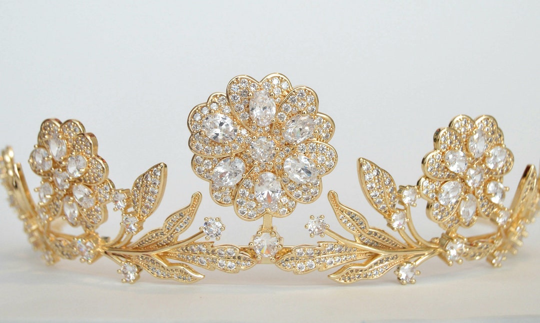 Full Size Pale Gold Strathmore Rose Tiara - Romantic English Rose and ...