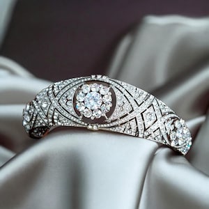 Meghan Markle's Wedding Crown, Queen Mary's Diamond Bandeau-tiara, Royal Wedding Crown, Swarovski-kristallen zendspoel, replica koninklijke tiara,