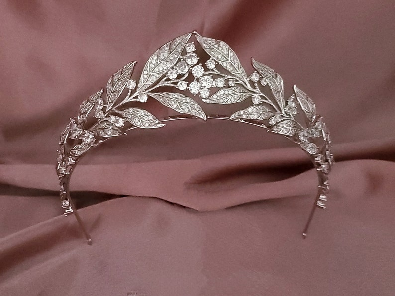 Brabant Laurel Wreath Bridal Tiara Royal Replica Wedding Crown Silver Wreath Tiara Leaves Bridal , Royal Leaves Headpiece image 2