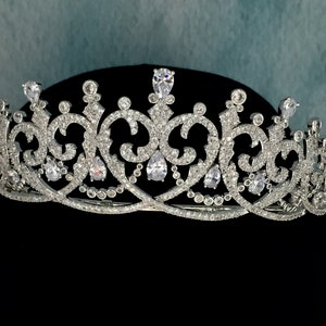Tiara de novia Swarovski, réplica de tiara de diamantes, corona de cristal para boda, tiara de princesa, tocado de novia Swarovski, tiara de circonita de lujo