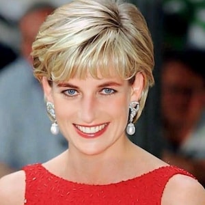 Princess Diana&#39;s South Pacific Pearl Drop Replica Earrings, Kate&#39;s Coronation Earrings, Princess of Wales, Statement Earrings, Gift for Her