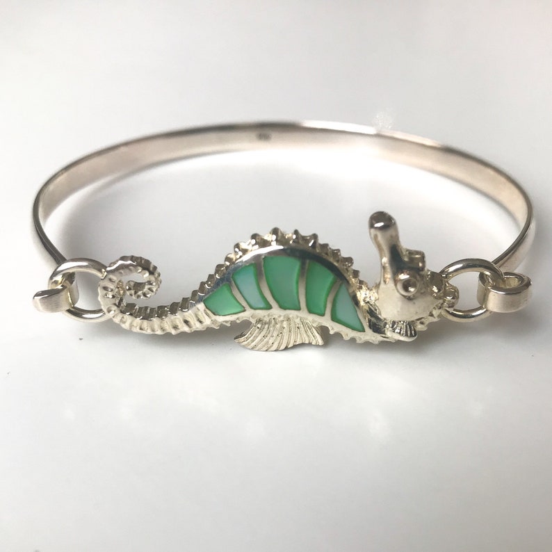 Mother-of-pearl seahorse bracelet