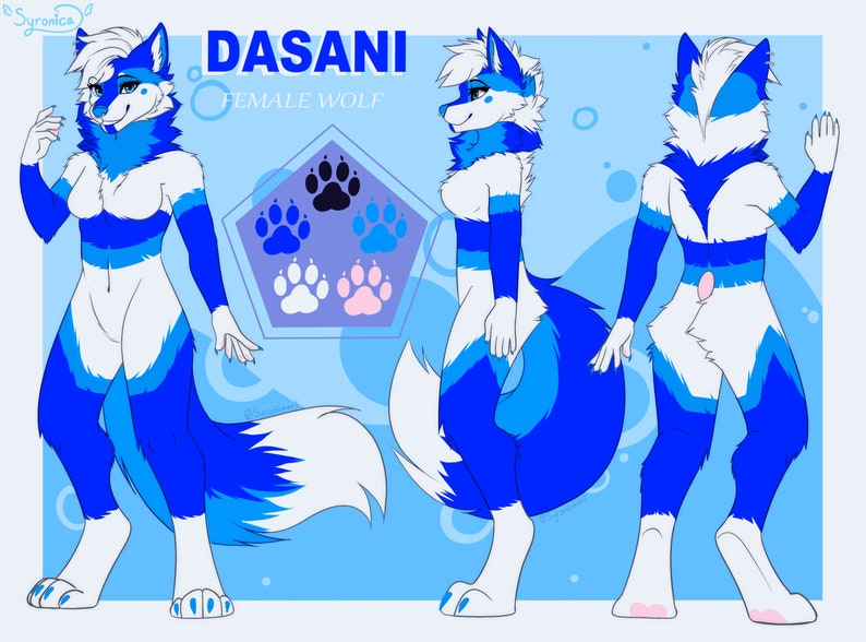 Puede incluir: Ilustraci&oacute;n digital de un personaje de lobo azul y blanco llamado Dasani. El lobo se muestra en tres poses: frontal, lateral y posterior. El personaje tiene un hocico blanco, pelaje blanco en el pecho y la punta de la cola blanca. El fondo es azul claro con burbujas blancas.
