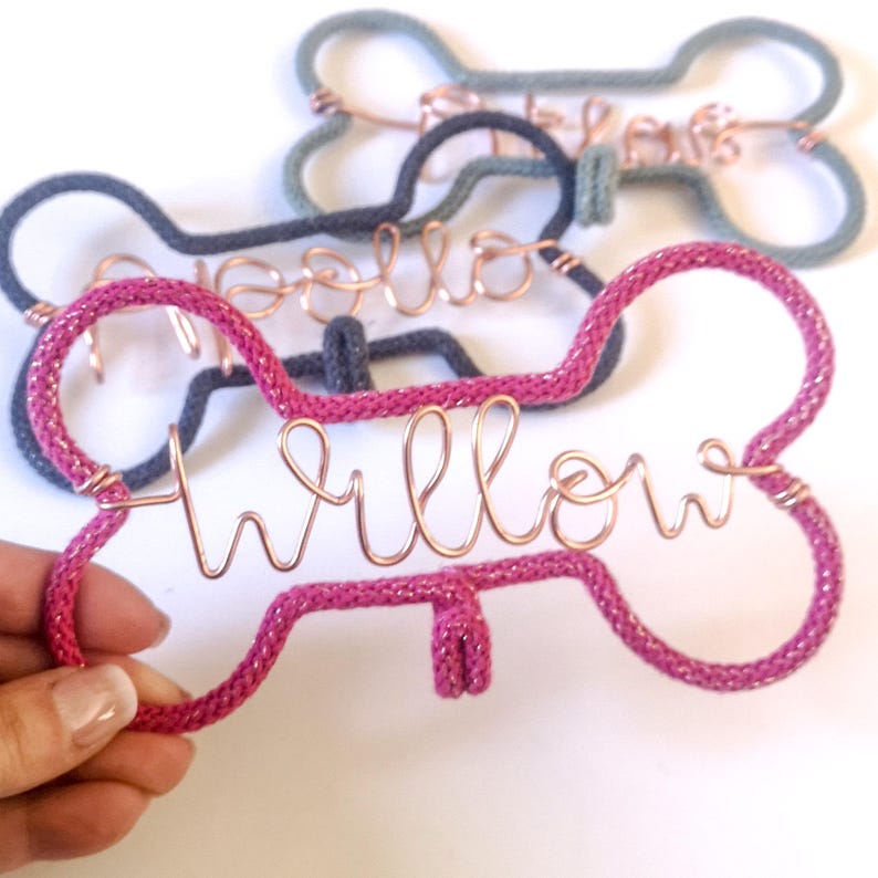 Personalised Knitted Wire dog lead hook. Strong wire Bone shaped, Pet Leash Hanger bild 13
