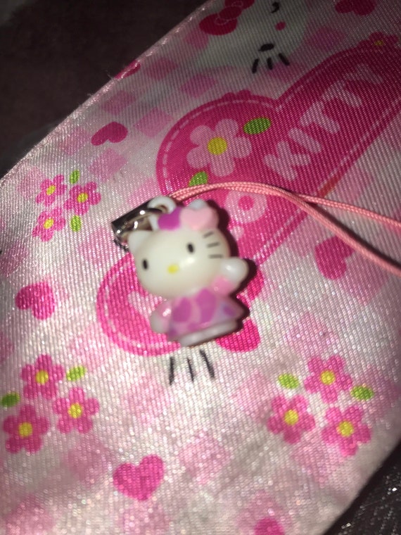 A New Vtg Hello Kitty 3 Charms With Green and Pink Hearts 