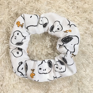 Snoopy Scrunchie - Snoopy Haar Accessoire - Snoopy - Woodstock - Snoopy Accessoire - Haar elastisch - Haargummi - Snoopy Scrunchie