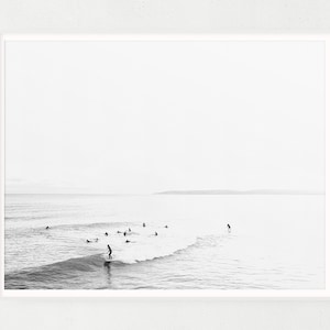 Black and White Surf Scene Poster, Vintage Style Surf Art Digital Print, Minimalist Coastal Beach Scene Wall Art, Large Ocean Wall Art